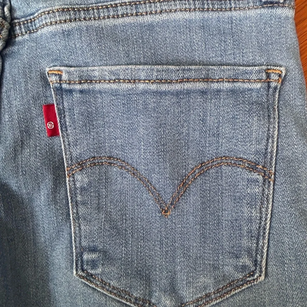 Levi's 721 High-Rise Skinny Women's Jeans - 28 Light Blue - Picture 9 of 10